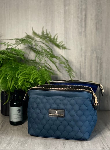 Coming Copenhagen &mdash; MIA kosmetiikkalaukku | Honeycomb Indigo